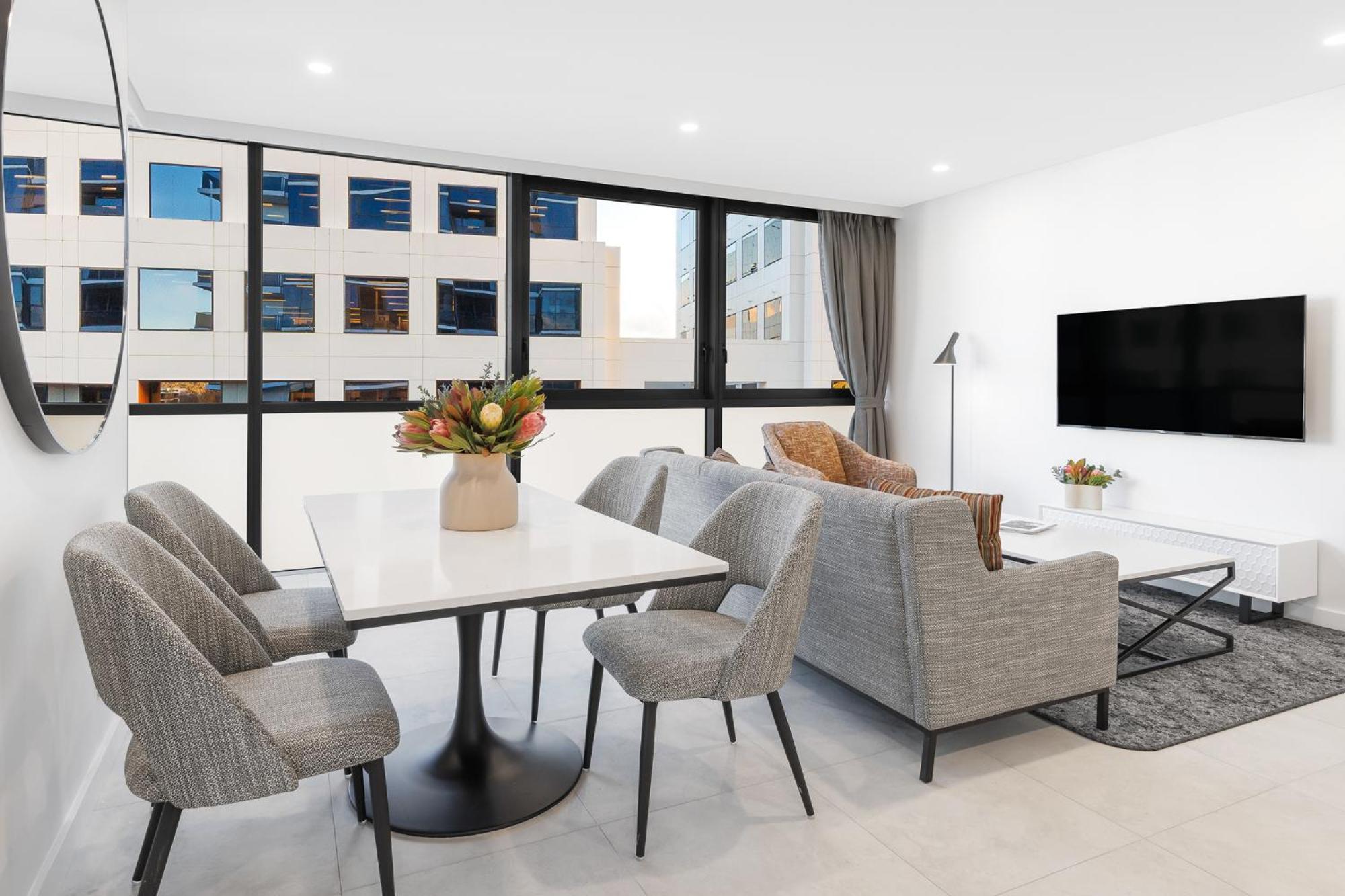 Meriton Suites Canberra Camberra Exterior foto A staged apartment